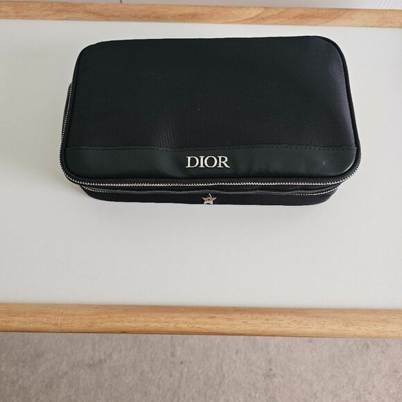 BRAND NEW Dior Beauty Pouch with Makeup Brushes & Valentino Mirror - Picture 1 of 5